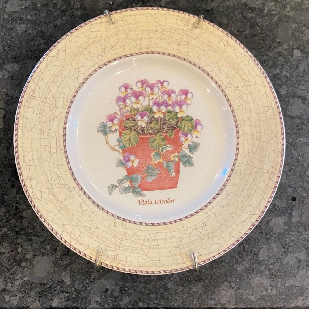 Vintage Wedgwood Sarah's Garden Yellow Salad Plate 8”
